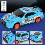 Voiture de course RC bleu ciel GTR 1:24